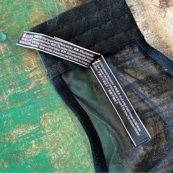 Victoria’s Secret 34C Bra Very Sexy Balconet Sparkle Sequin Unlined Underwire - Picture 6 of 7